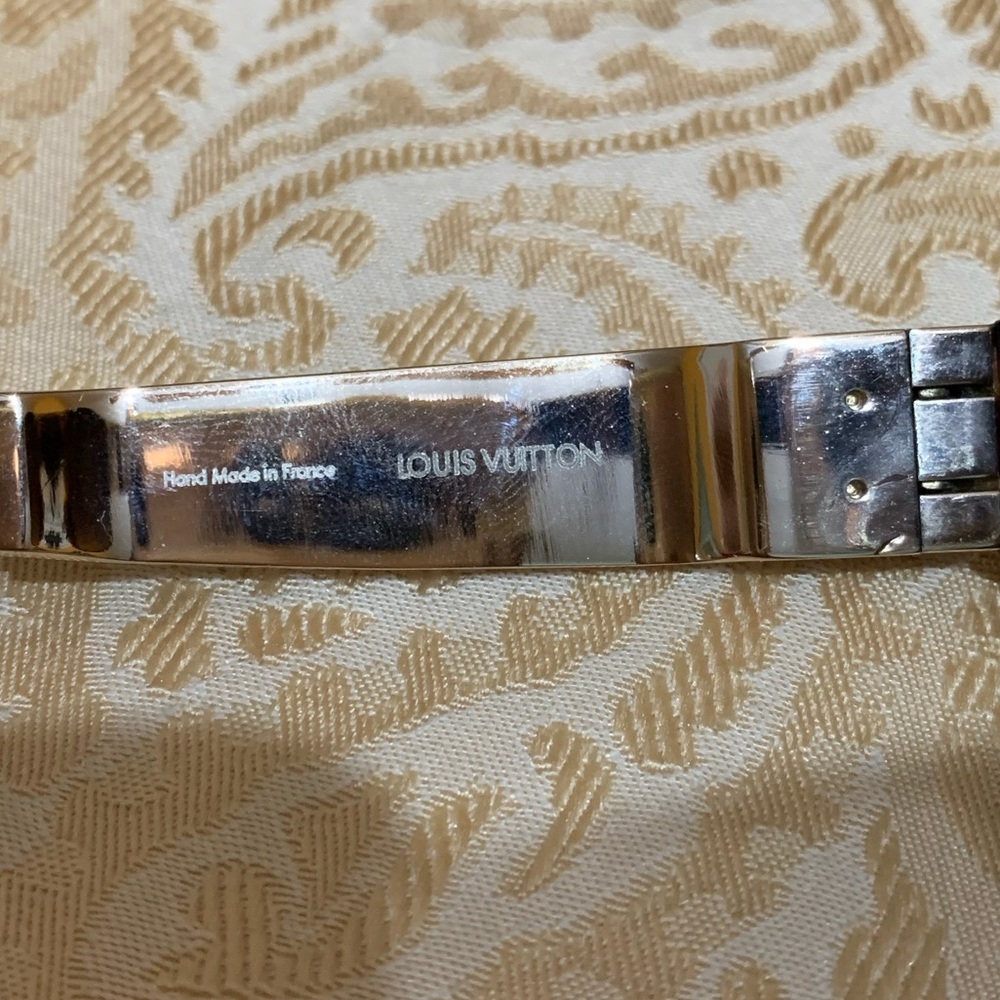 Authentic Louis Vuitton Attirance Sunglasses - Picture 5 of 9